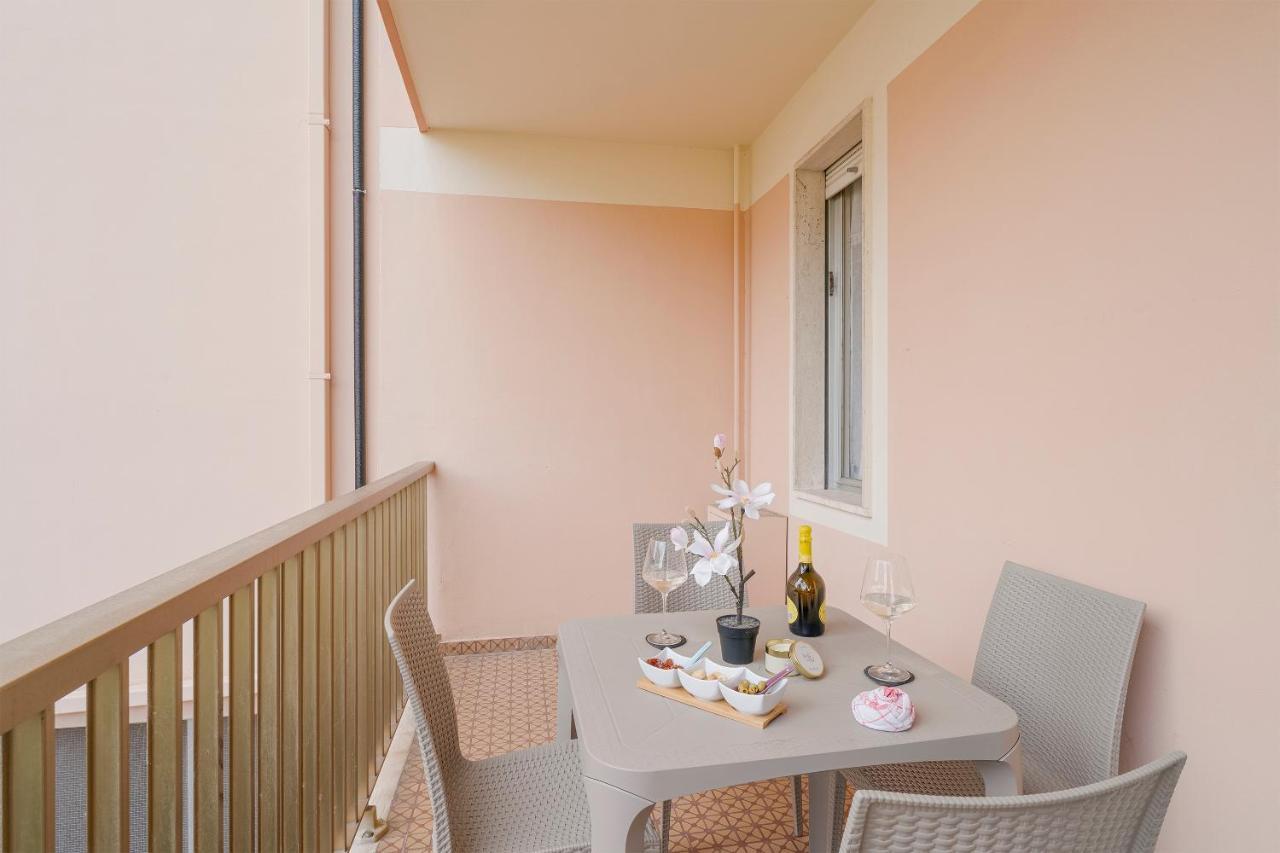 Apartament Near The Sea - Wifi And Parking Ventimiglia Zewnętrze zdjęcie