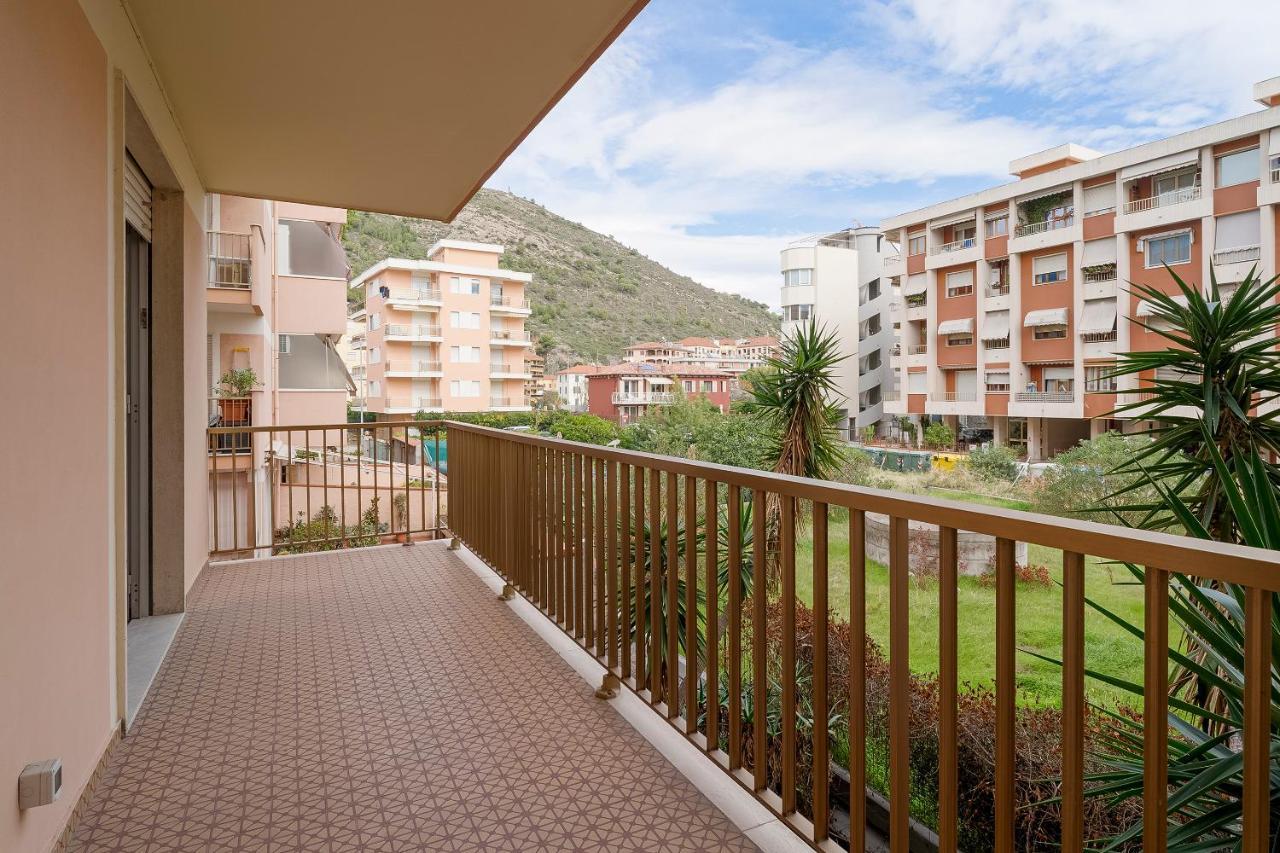 Apartament Near The Sea - Wifi And Parking Ventimiglia Zewnętrze zdjęcie