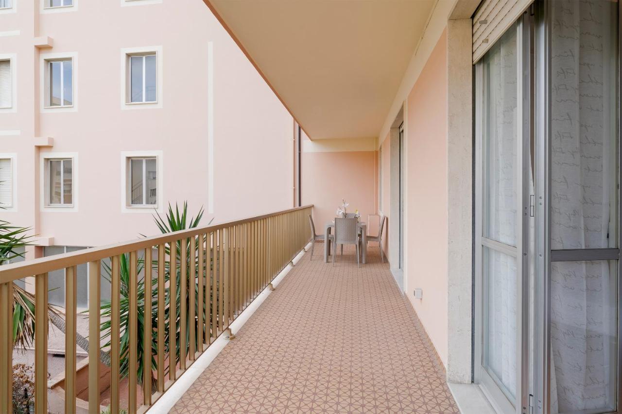 Apartament Near The Sea - Wifi And Parking Ventimiglia Zewnętrze zdjęcie