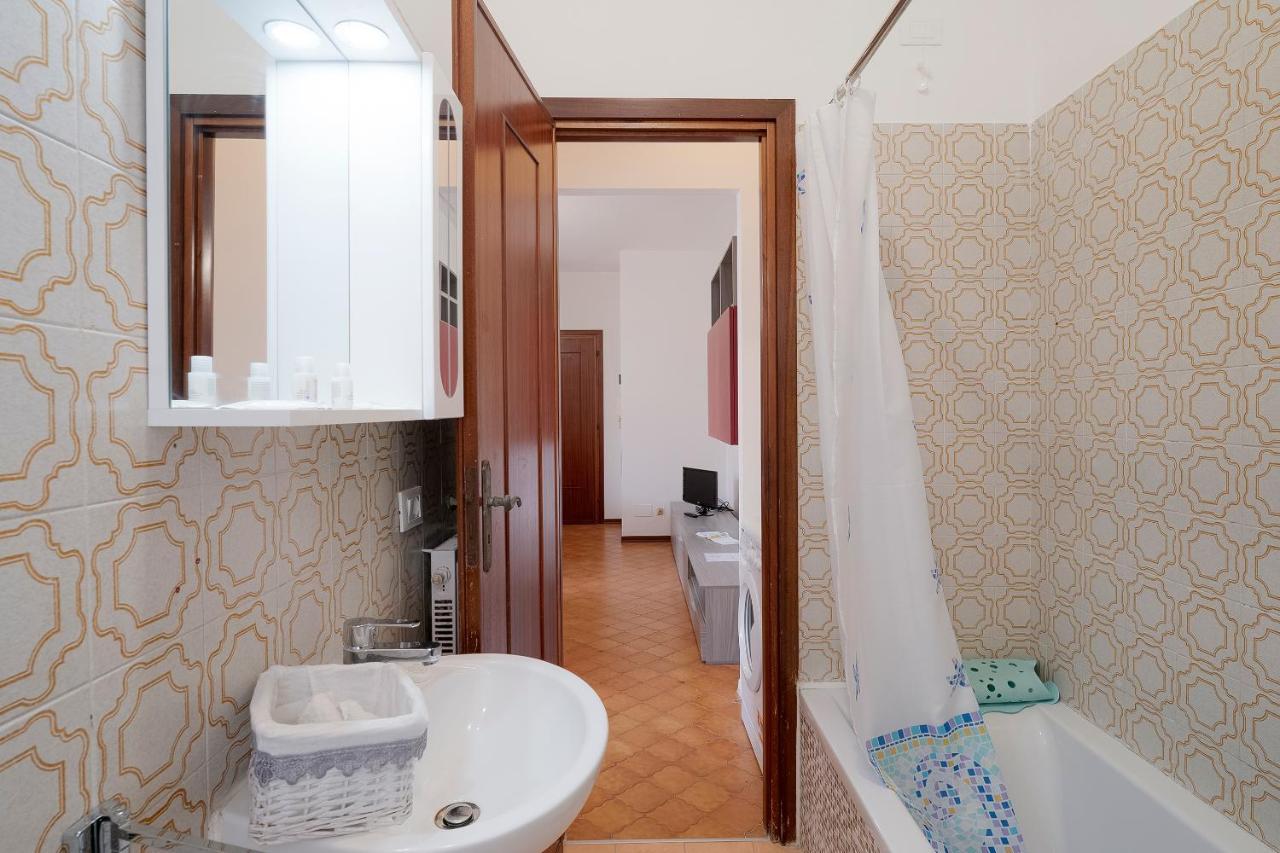 Apartament Near The Sea - Wifi And Parking Ventimiglia Zewnętrze zdjęcie